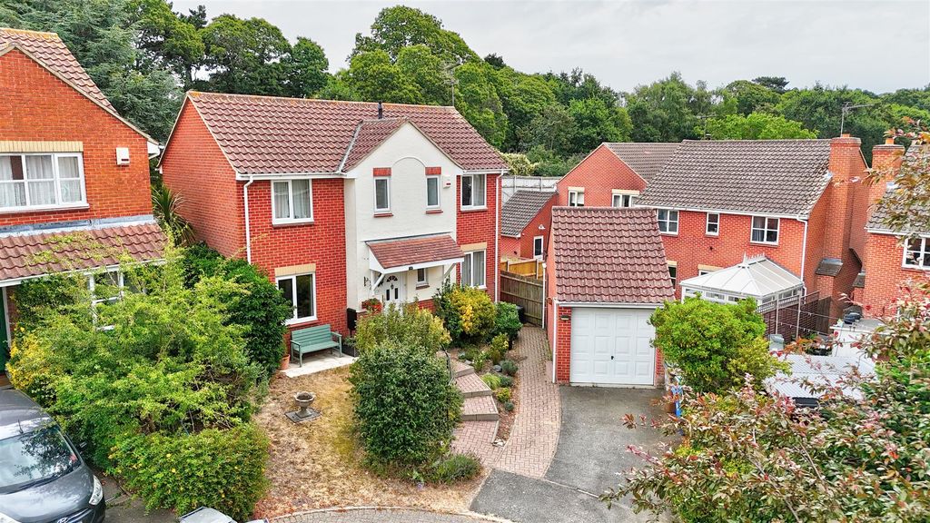 Property photo 1 of 16 Dji_20260723121938_0107_D_Realistic.Jpg