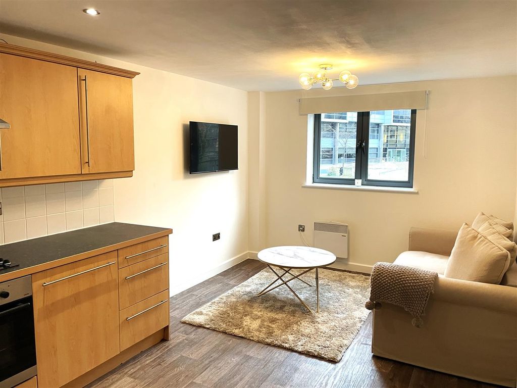 Property photo 3 of 6 Living Edit.Jpg
