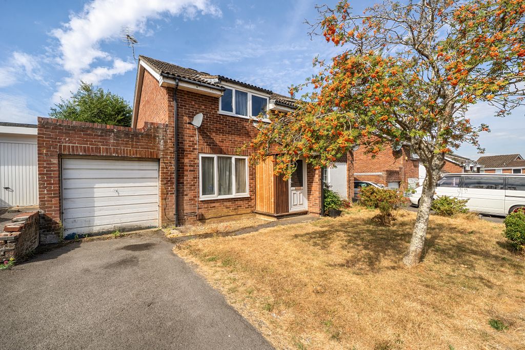 Property photo 1 of 12 150377212