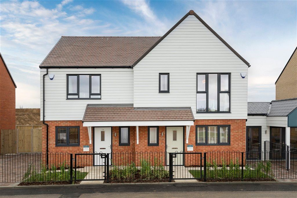 Property photo 1 of 14 Front