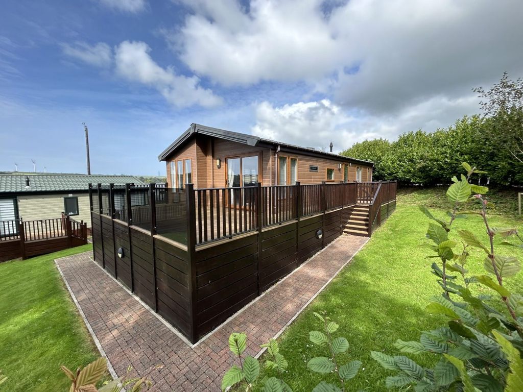 Property photo 1 of 5 Juliots Well Lodge Retreat- Willerby-Pinehurst-79000