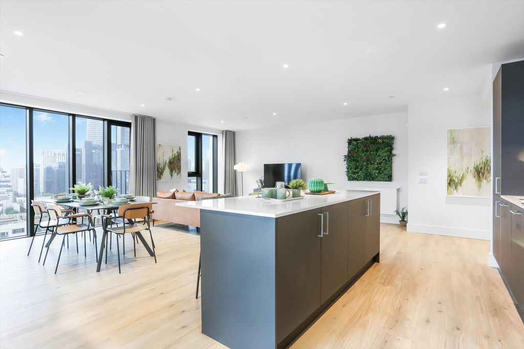 Property photo 2 of 30 Image