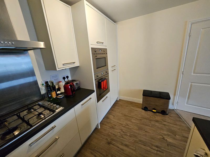 Property photo 3 of 11 Photo 2