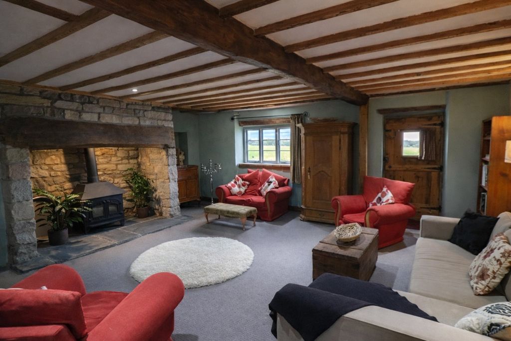 Property photo 2 of 14 2 - Picture No. 08