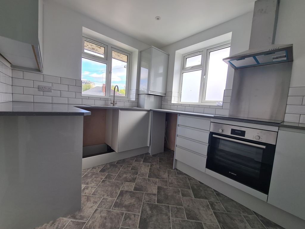 Property photo 1 of 10 Two Bedroom First Floor Flat