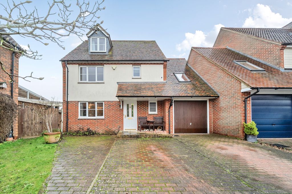 Property photo 2 of 25