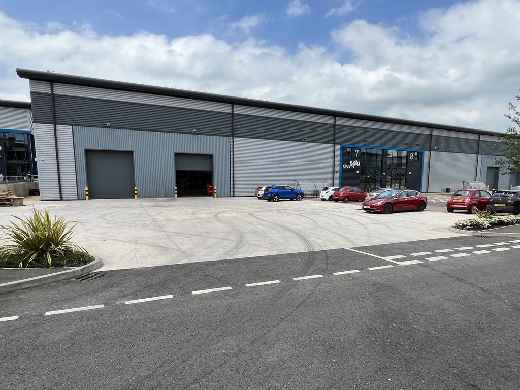 Property photo 1 of 5