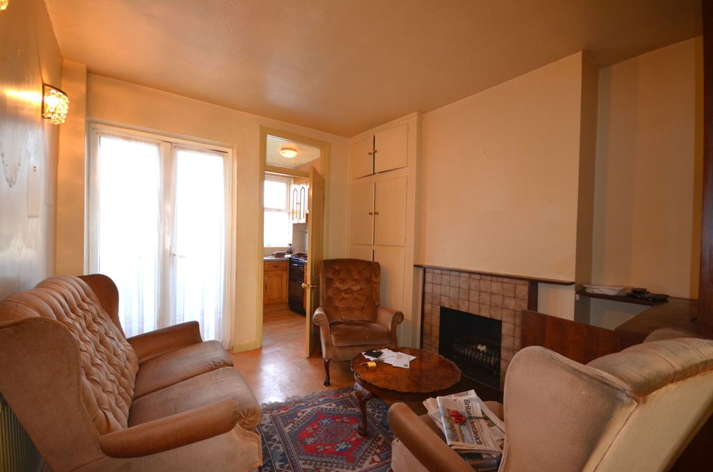 Property photo 3 of 9