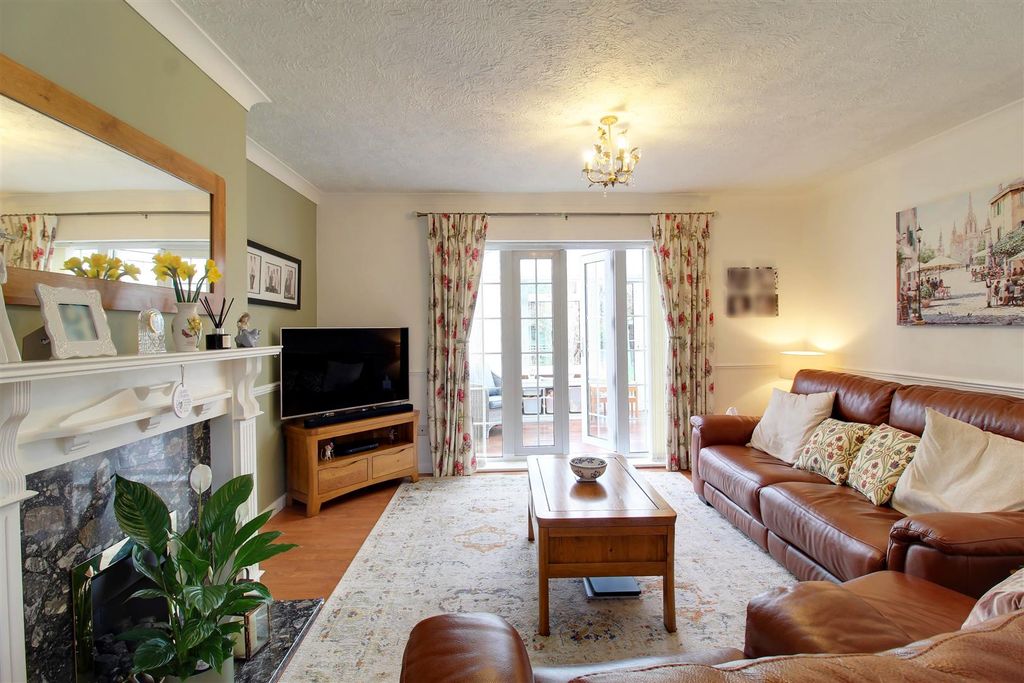 Property photo 2 of 24 Img_2125-Img_2127.Jpg