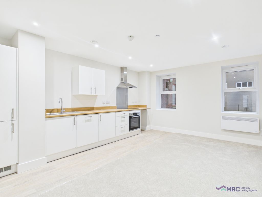 Property photo 1 of 9 Luxury New-Build One Bedroom Apartment In Hull City Centre