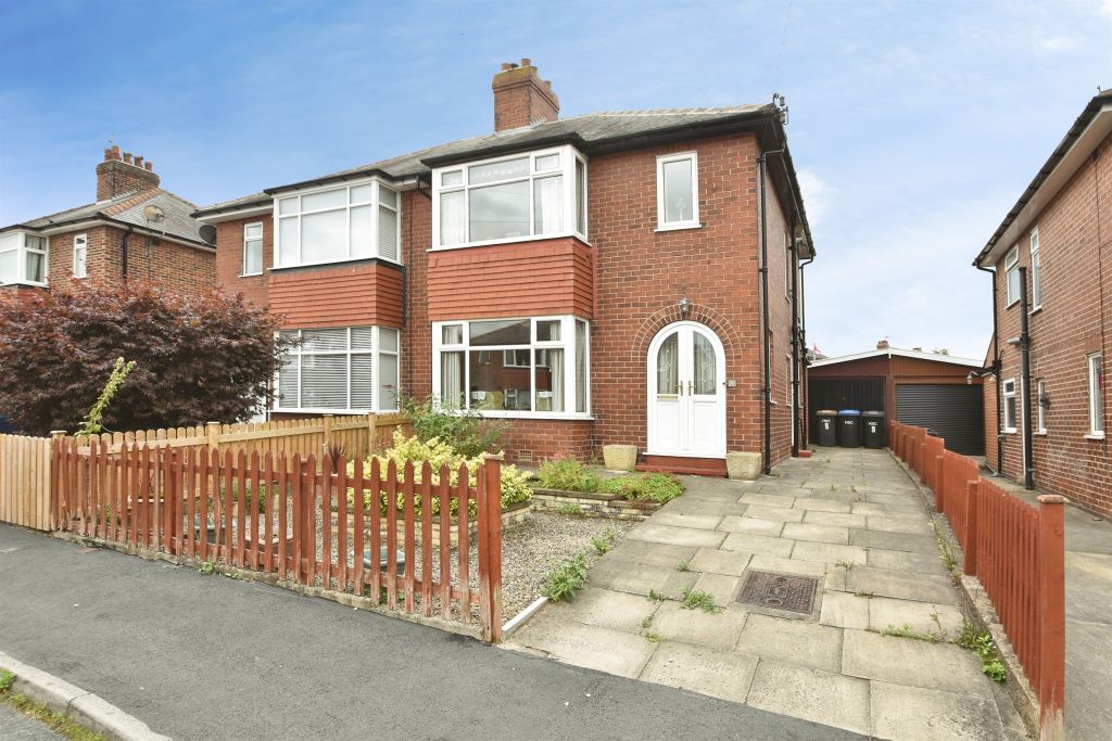 Property photo 1 of 14