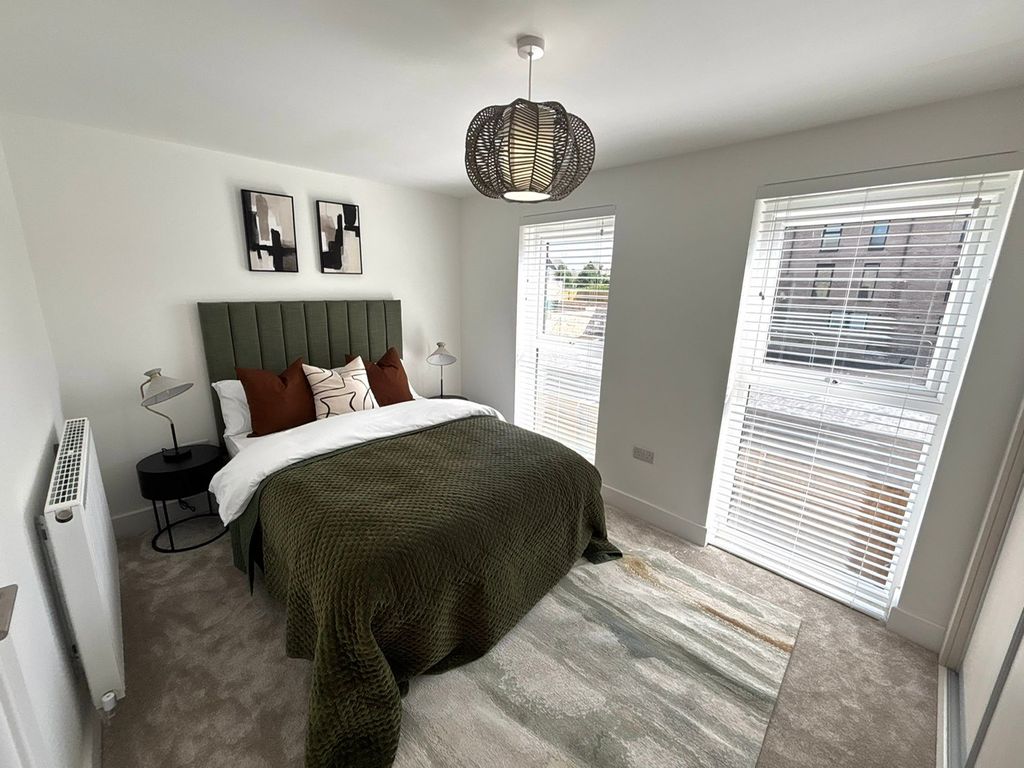 Property photo 2 of 16 Image