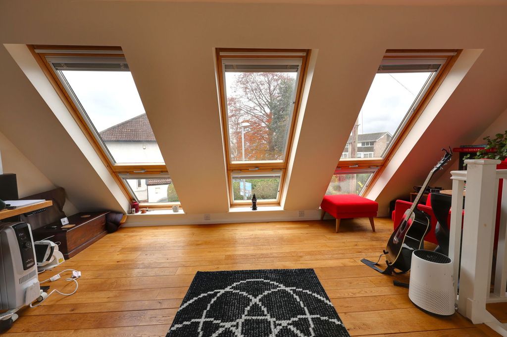 Property photo 2 of 22