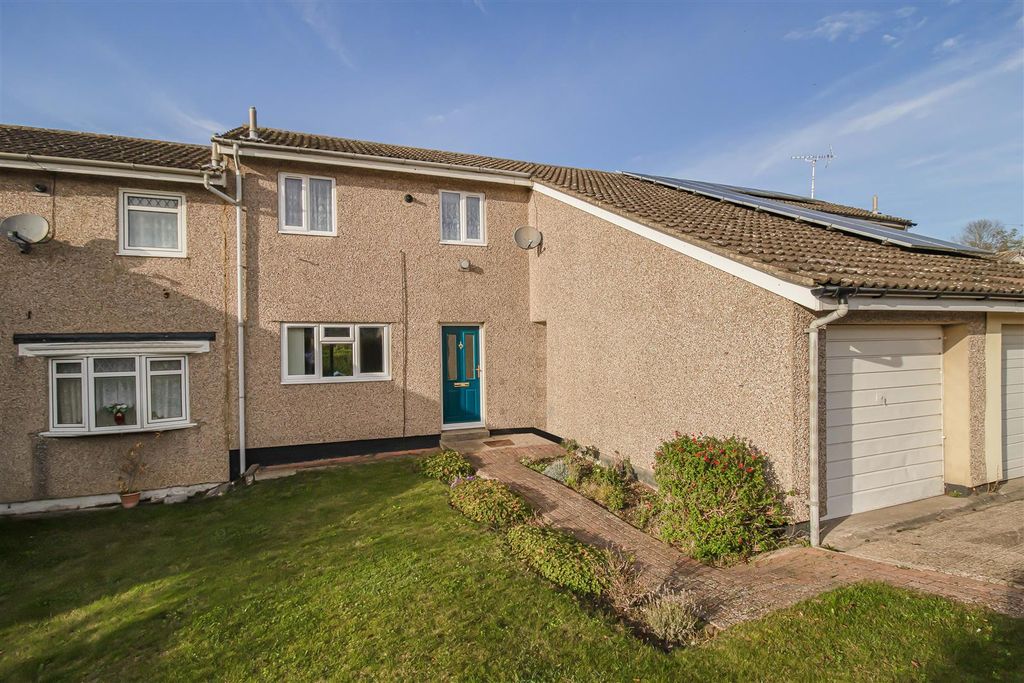 Property photo 1 of 18 2_67845.Jpg