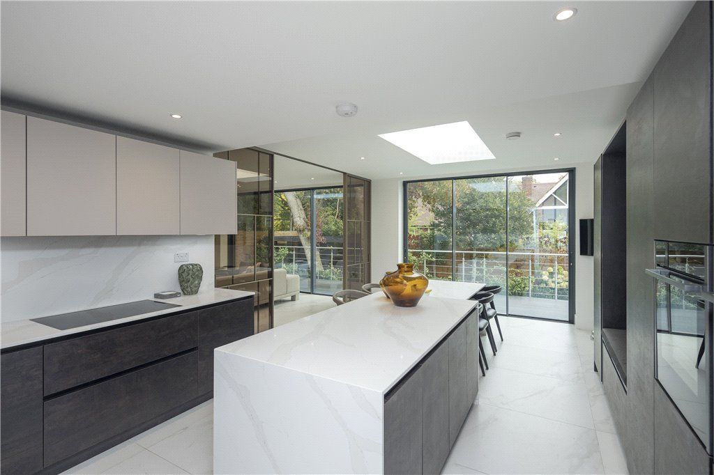 Property photo 3 of 31 Picture No. 60