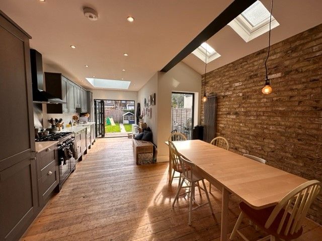 Property photo 2 of 14 Dining Area
