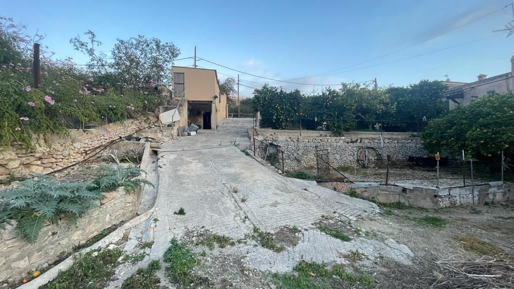 Property photo 3 of 5 003.Jpeg