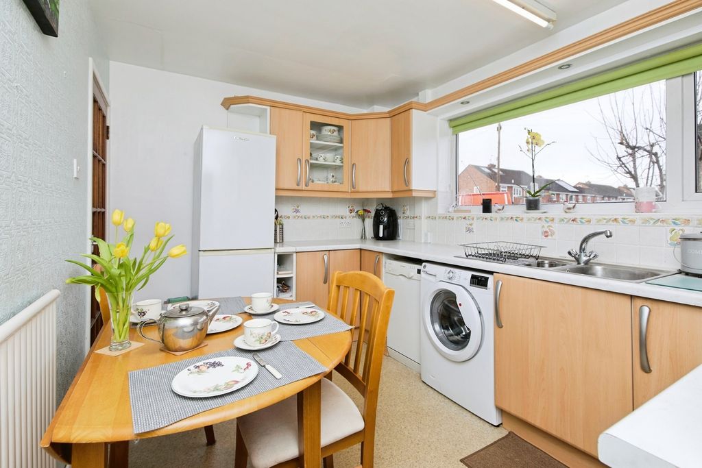 Property photo 3 of 21 Pbox-Img.Jpg