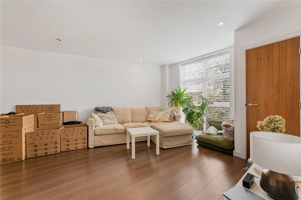 Property photo 3 of 13 Picture No. 34