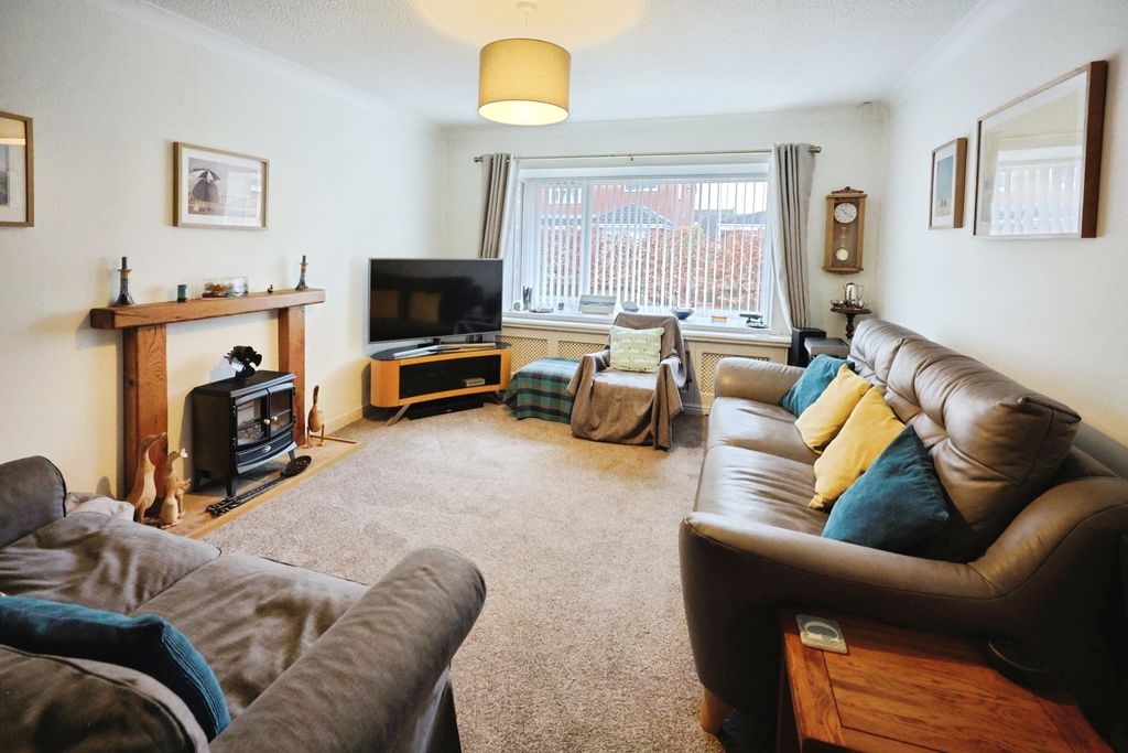 Property photo 3 of 19 Pbox-Img.Jpg