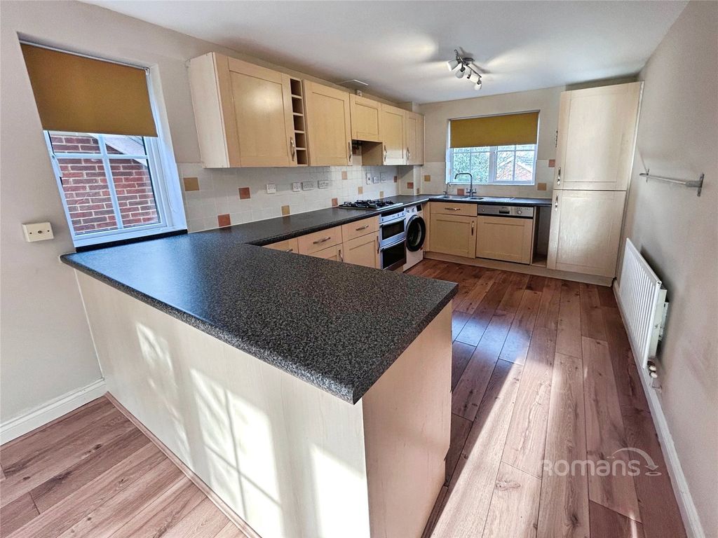 Property photo 2 of 16 Picture No. 16