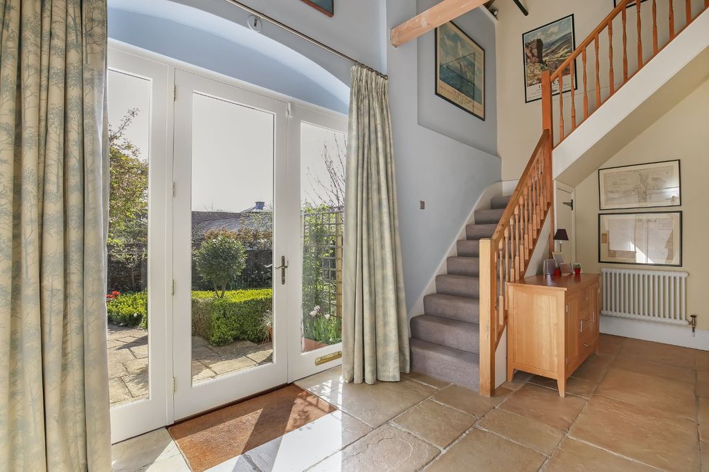 Property photo 2 of 13 Picture No. 14