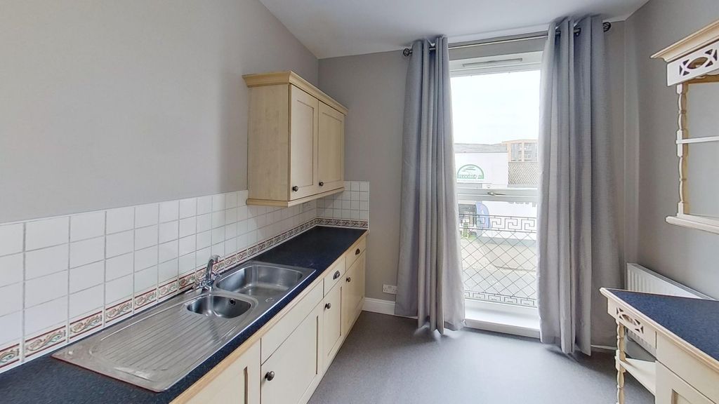 Property photo 3 of 12 Photo 3