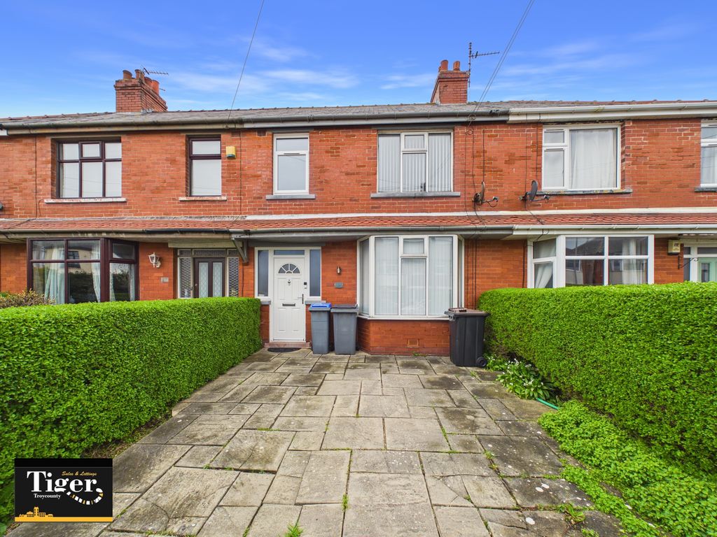 Property photo 2 of 16