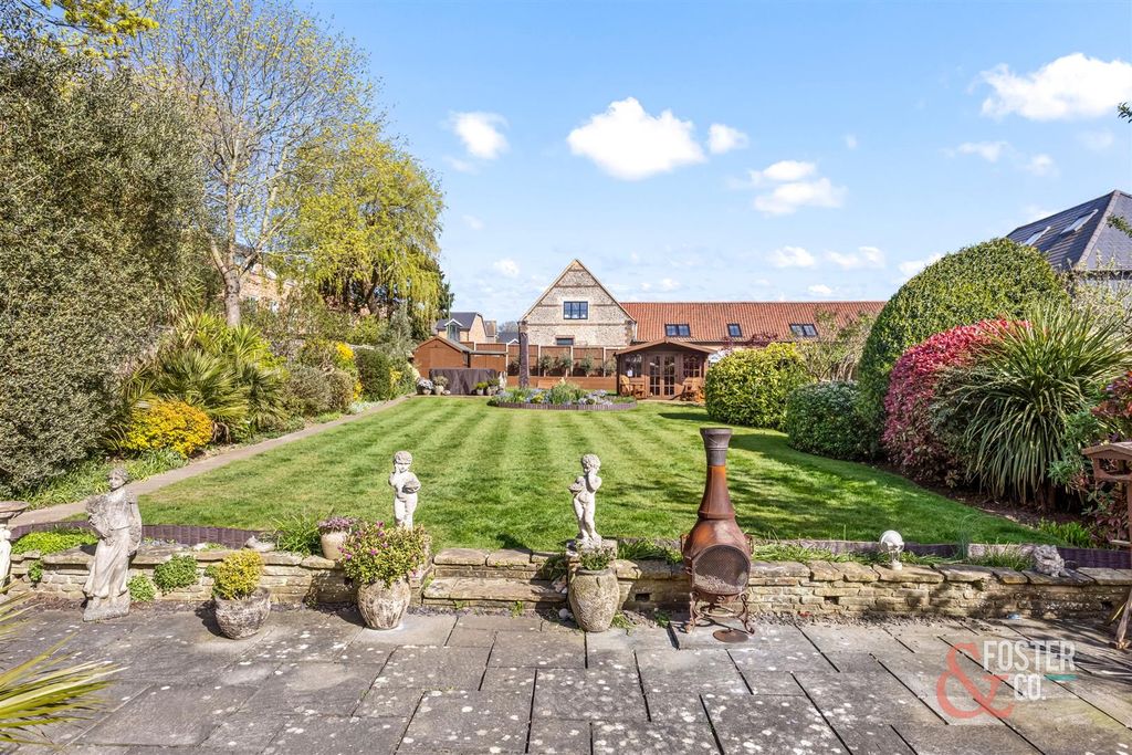 Property photo 2 of 26 Shirley Drive, 47-021.Jpg