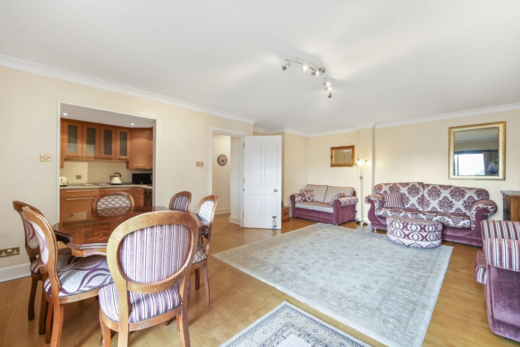 Property photo 3 of 18 Eimg_1571_Edited