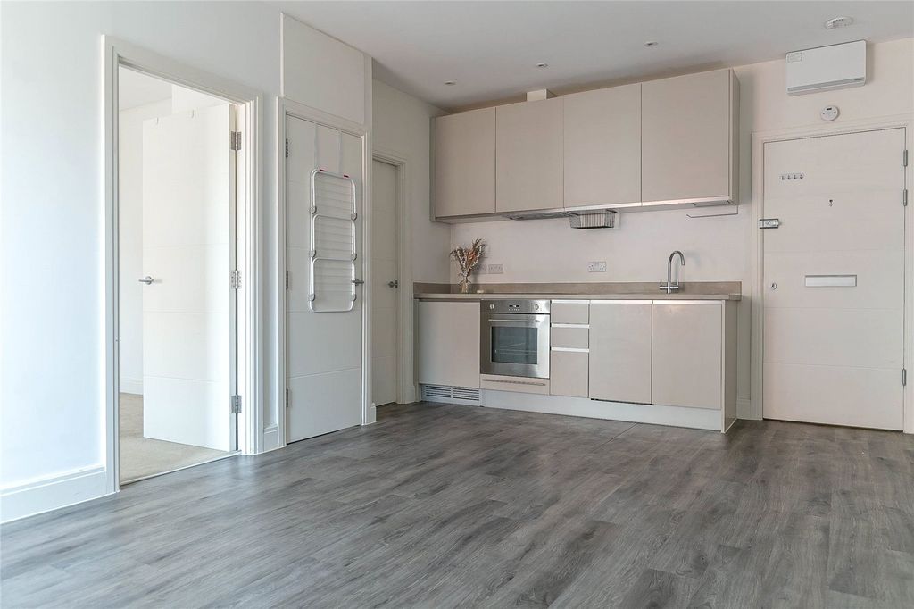 Property photo 2 of 6 Picture No. 06