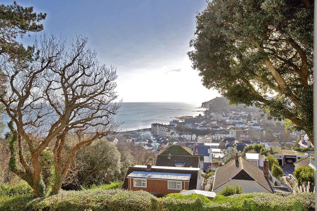 Property photo 2 of 14 Photo 3