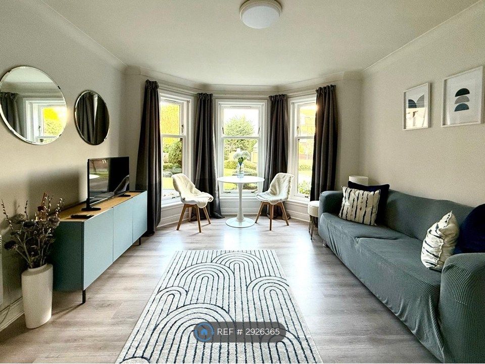 Property photo 2 of 11 Open Plan Livingroom