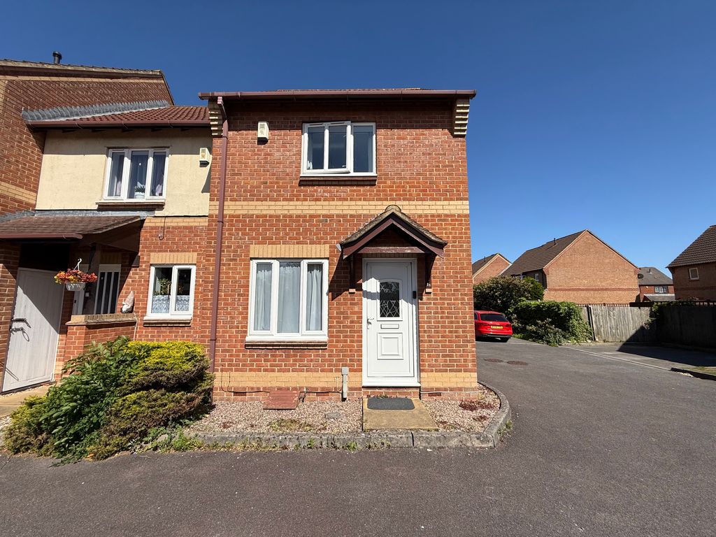 Property photo 1 of 12