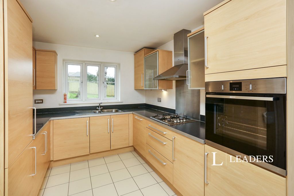 Property photo 2 of 16 Pbox-Img.Jpg