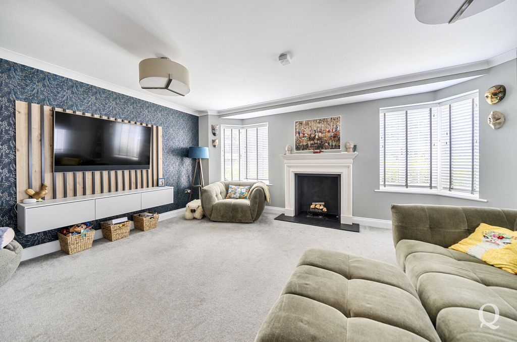 Property photo 1 of 23 c05053Fb-Edbe-4c5...