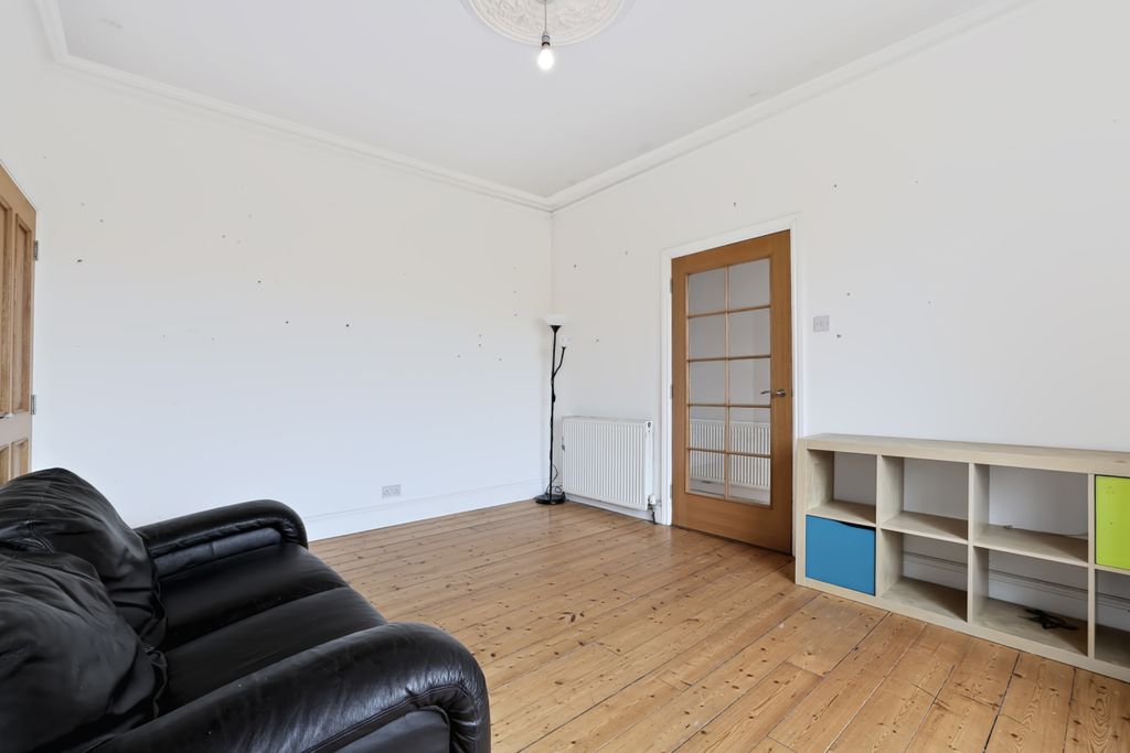 Property photo 3 of 44