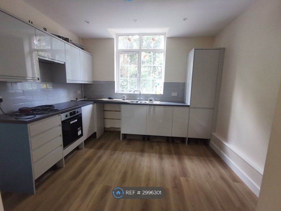 Property photo 1 of 3