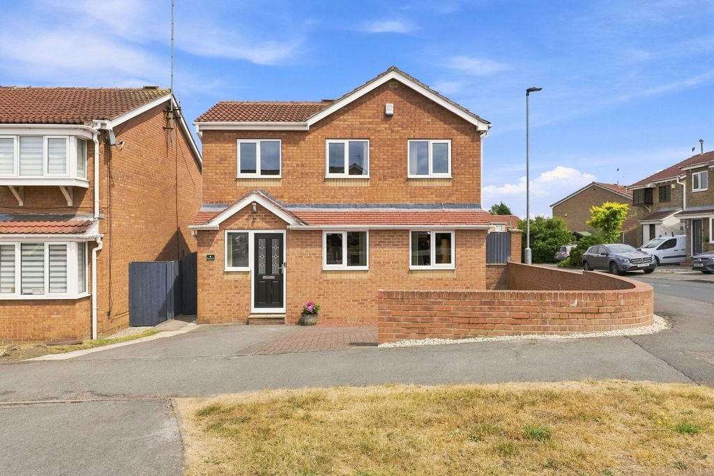 Property photo 1 of 37