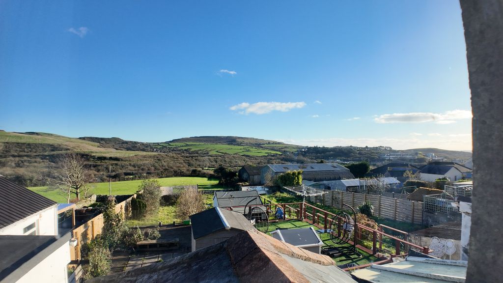 Property photo 3 of 28 Dji_20251117141424_0613_D.Jpg