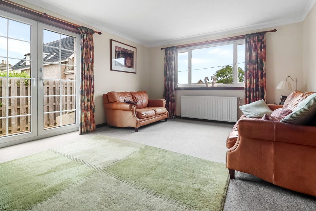 Property photo 2 of 30