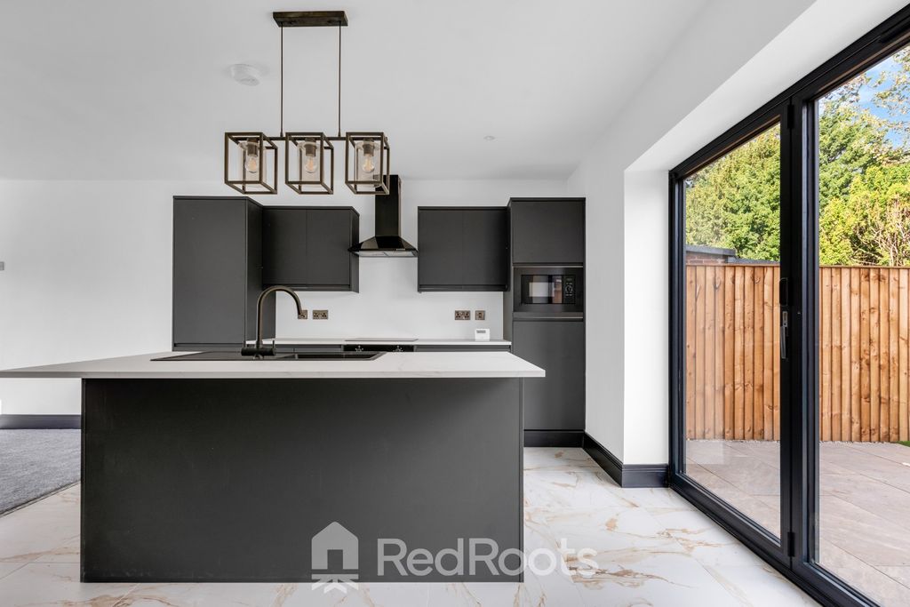 Property photo 2 of 22 4617122