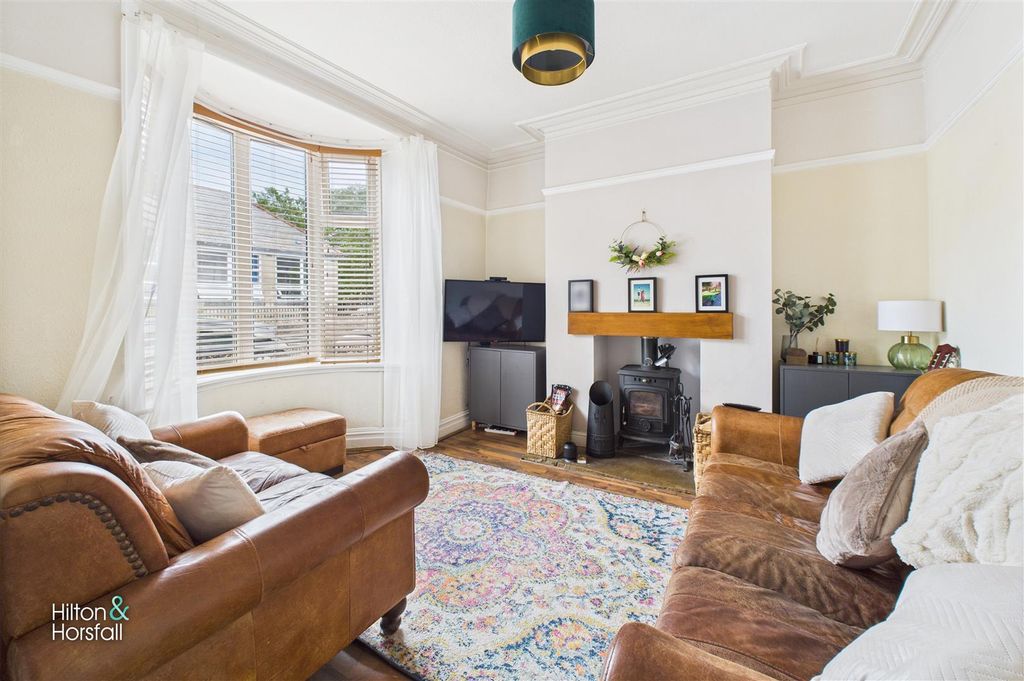 Property photo 2 of 15 Rushton Street