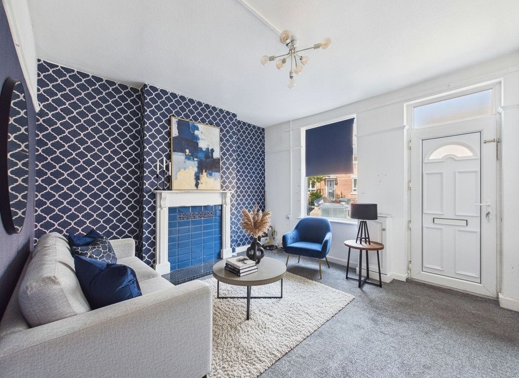 Property photo 2 of 14 Lounge (Virtually Furnished)