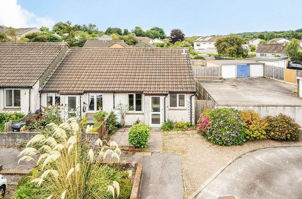 Property photo 1 of 13 1325059-1-6895E03...