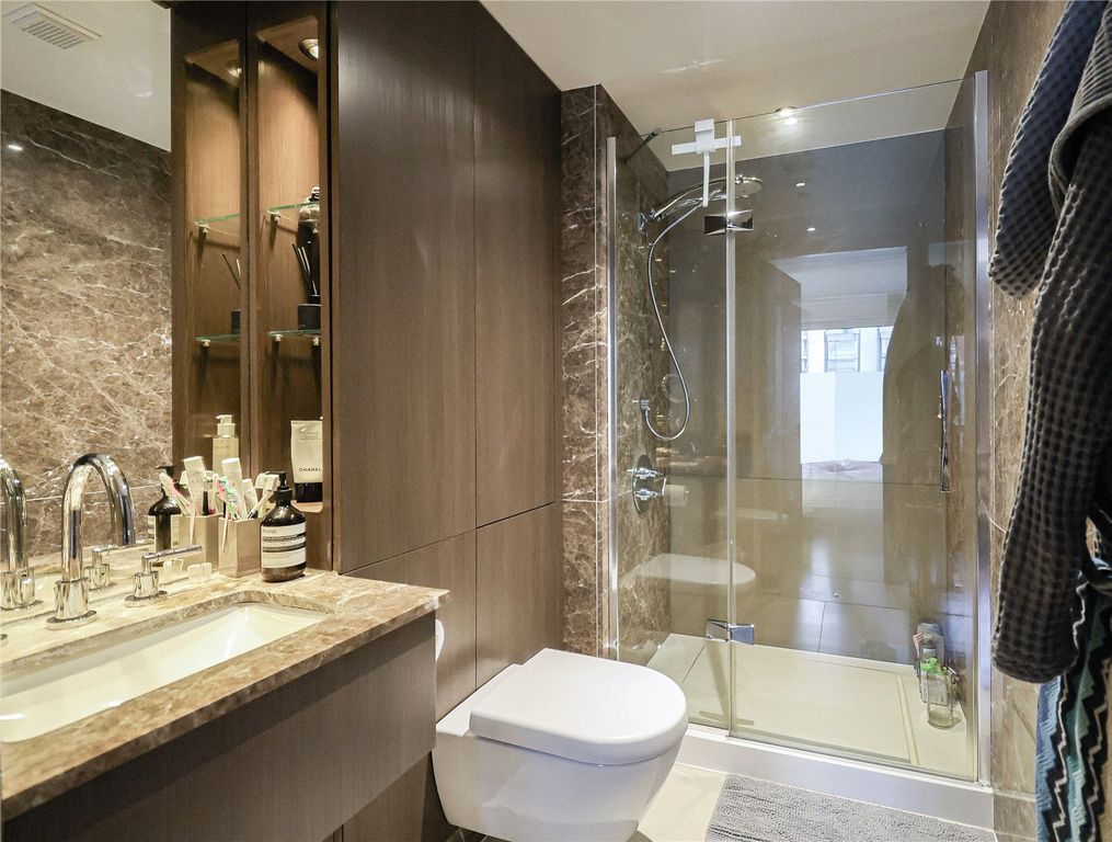 Property photo 2 of 12 Picture No. 01