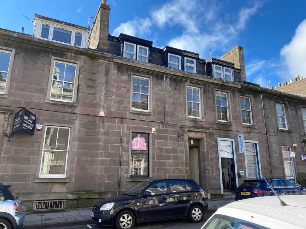 Property photo 1 of 1 30 South Tay St
