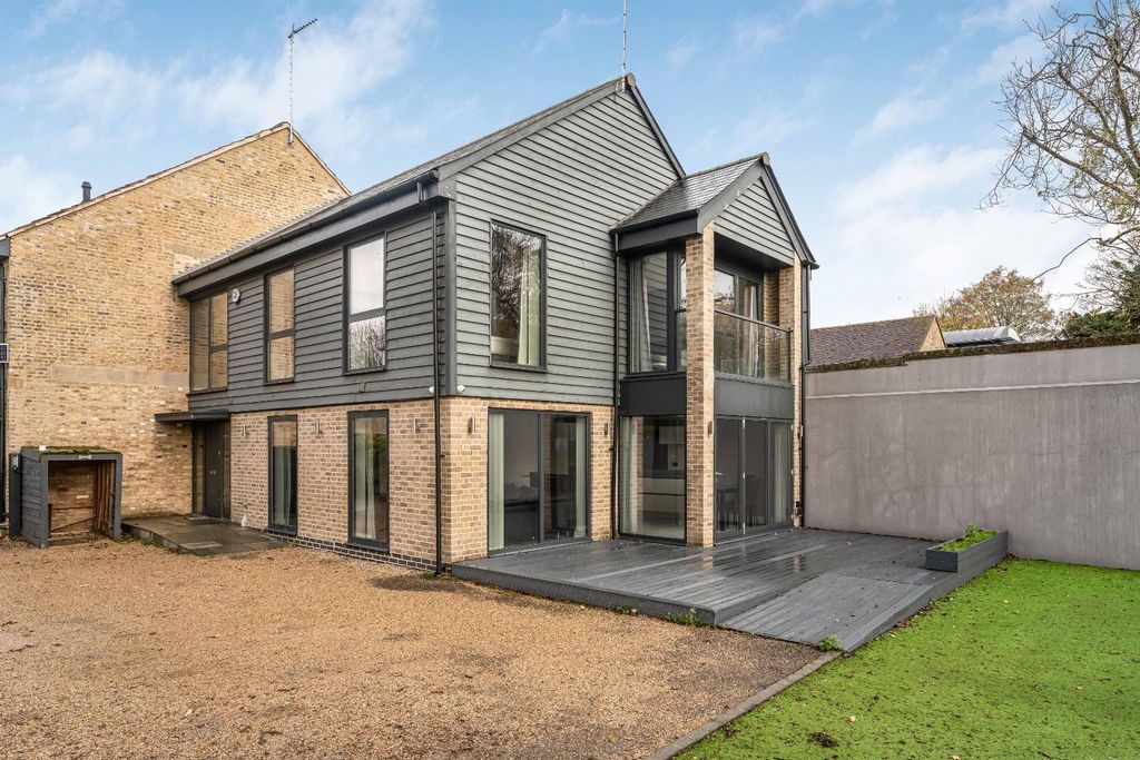 Property photo 1 of 40 54_67332.Jpg