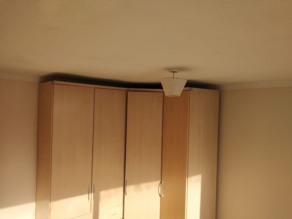 Property photo 1 of 5 Cover