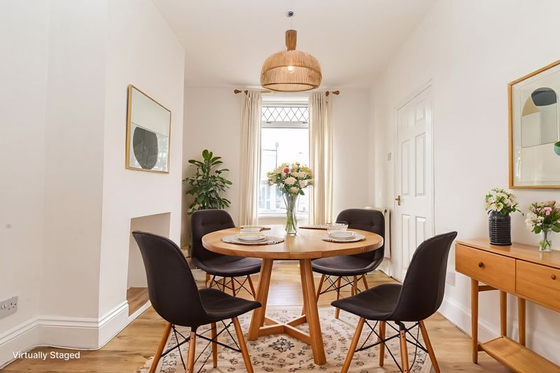 Property photo 3 of 13 Front Reception